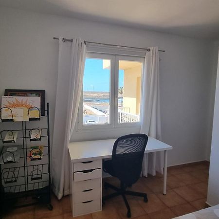 Gilda: Beautiful Spacious Apartment. Seaview From Rooftop Terrace Corralejo Eksteriør bilde