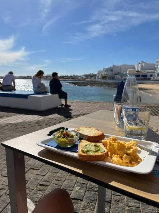 Gilda: Beautiful Spacious Apartment. Seaview From Rooftop Terrace Corralejo Eksteriør bilde