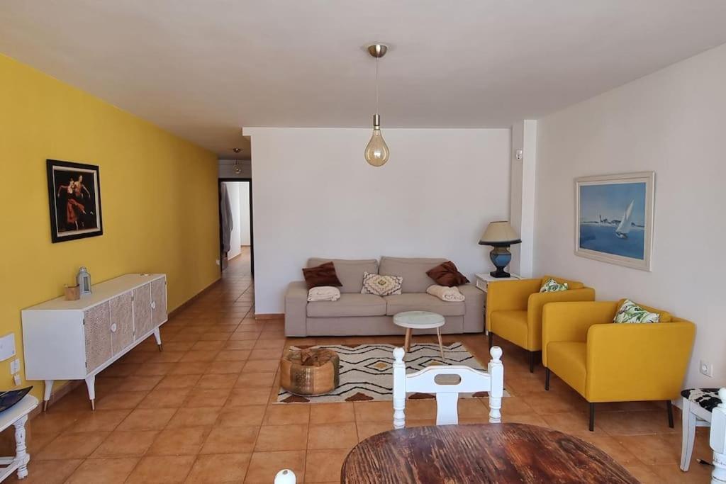 Gilda: Beautiful Spacious Apartment. Seaview From Rooftop Terrace Corralejo Eksteriør bilde